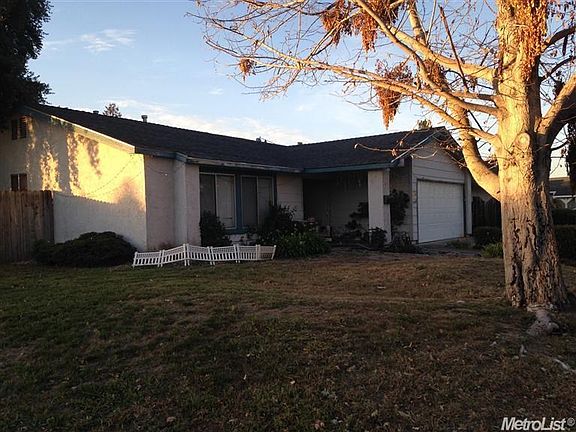 2nd image of 7940 Deer Creek Dr