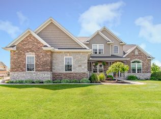 11003 N Emerald Ct, Dunlap, IL 61525