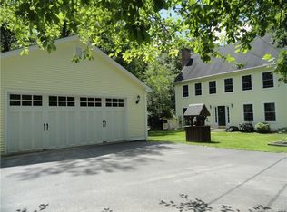 7 Bogue Ln, East Haddam, CT 06423