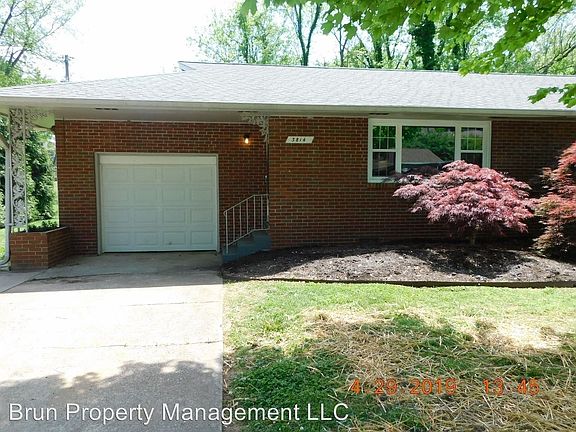 3rd image of 3814 Woodlake Dr