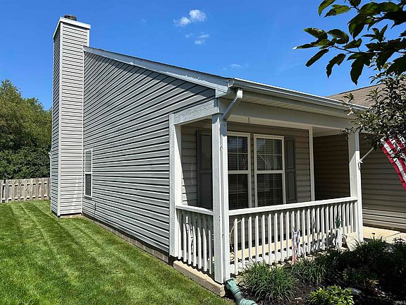 3rd image of 2808 Bond Dr
