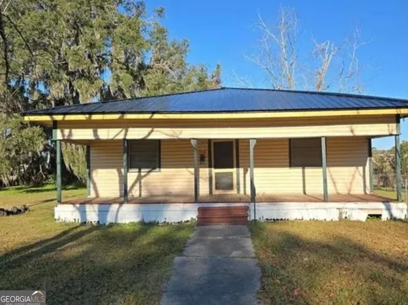 1212 Martin Luther King Dr, Waycross, GA 31501