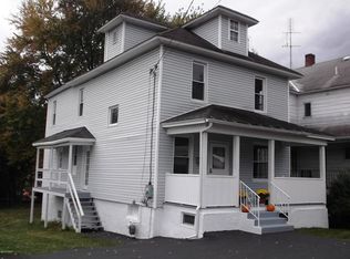 29 Orchard St, Carbondale, PA 18407