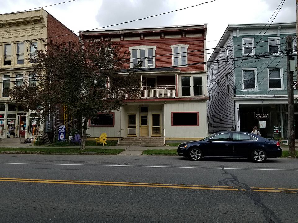 1st image of 198 Main St