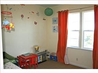 2nd image of 810 Foxworthy Ave
