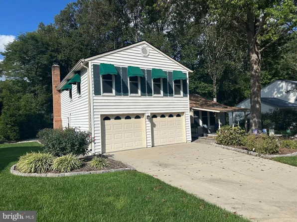 7758 Tara Heights Pl, Springfield, VA 22153