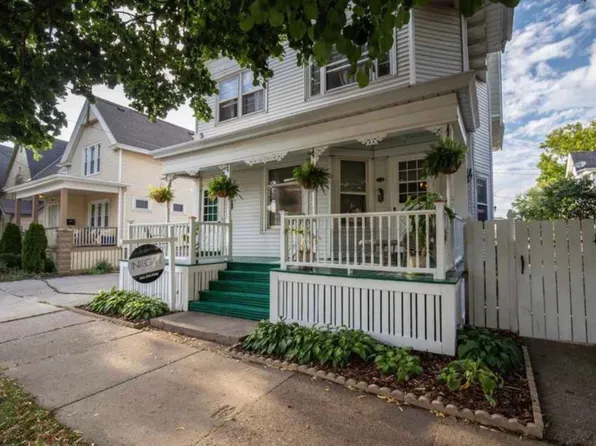 818 E Russell Ave #2, Milwaukee, WI 53207