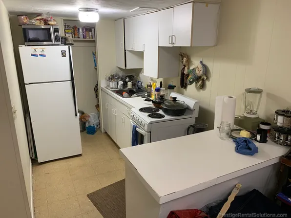 180 Thorndike St #A, Brookline, MA 02446