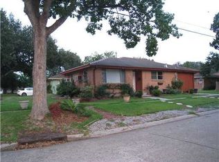 955 Helios Ave, Metairie, LA 70005