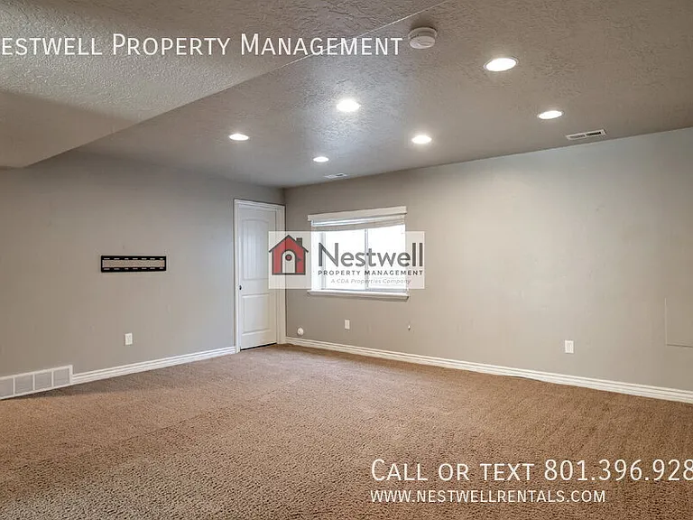 4631 W Vermillion Dr — Photo 14