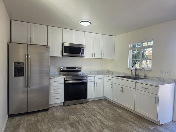 4th image of 7710 Starr Rd Office C