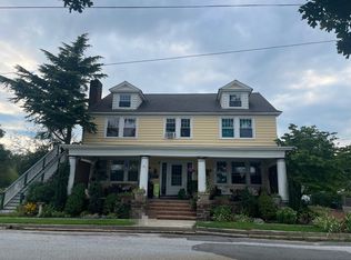 21 Farragut Ave, Mays Landing, NJ 08330
