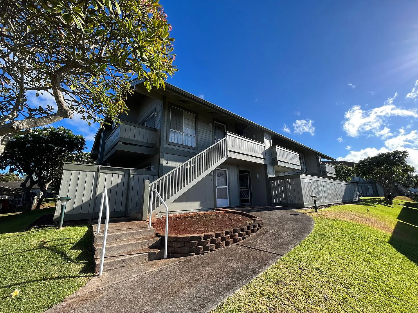 Kupono (Waipio/Waipahu) - Ground Floor Studio with 2 Parking Stalls! — Photo 1