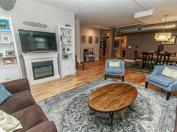 5th image of 3200 Franklin Blvd #1