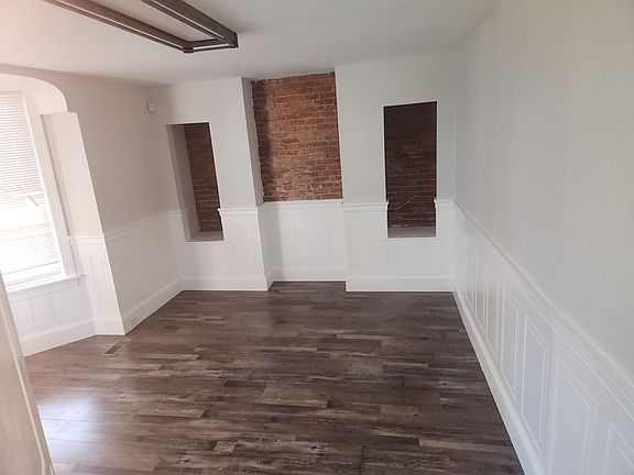 3rd image of 2913 N Market St #3B-1BA
