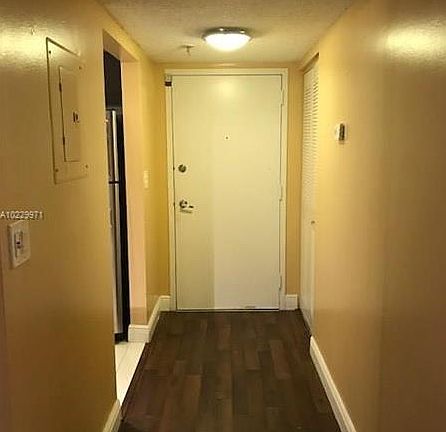 5th image of 850 N Miami Ave #805