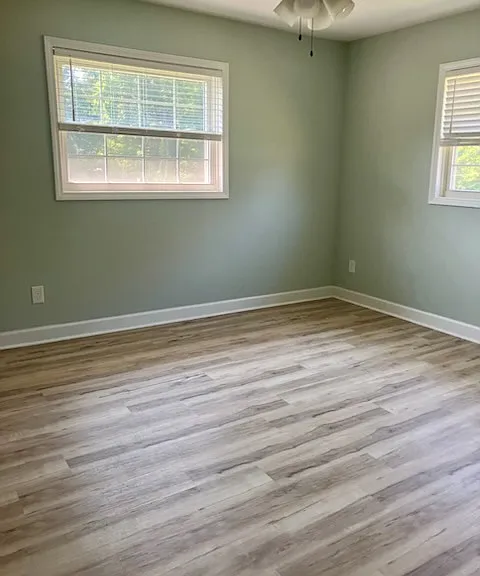 517 Lakeview Dr — Photo 6