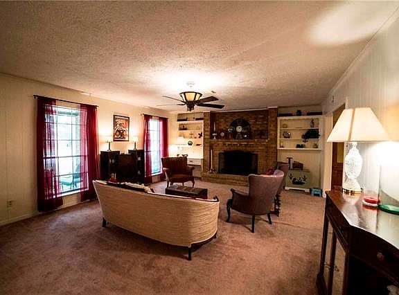 5th image of 305 Highland Dr
