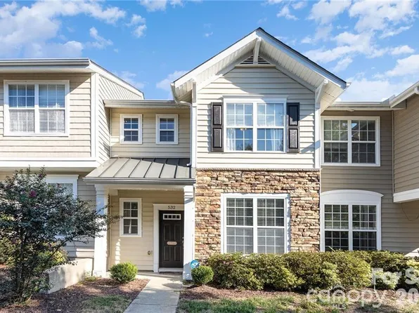532 Bent Leaf Ct, Fort Mill, SC 29708