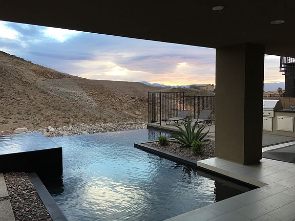 2nd image of 925 Vegas View Dr
