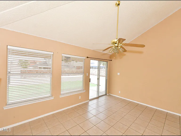 7737 Plaza Azul Rd — Photo 17
