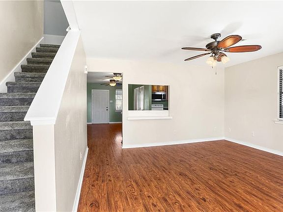 2nd image of 546 Avenue G