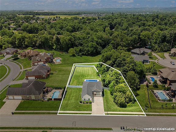 4th image of 8002 Shady View Drive