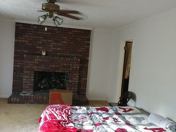 3rd image of 3810 Catalina Dr