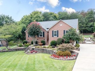 807 Rothmoor Dr NE, Concord, NC 28025