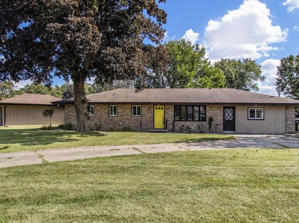 55414 Belair St, Osceola, IN 46561
