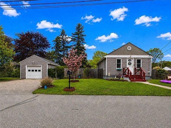 2nd image of 78 Shand Ave