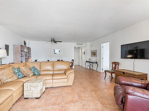 4th image of 1900 S Ocean Boulevard #10B