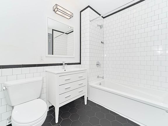 4th image of 340 E 117th St #5O