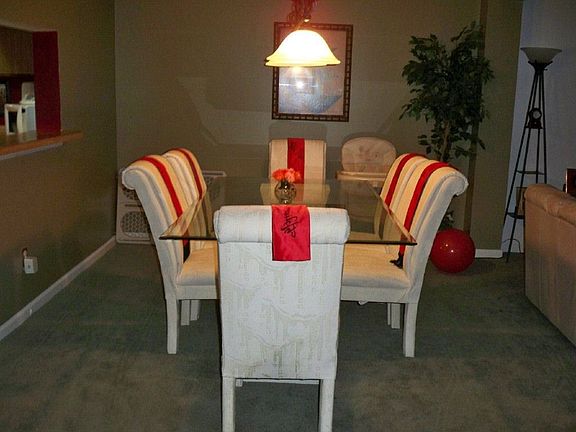 Tastefully decorated dining room