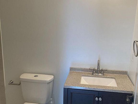 3rd image of 1426 Wisconsin Ave NW #1428-203