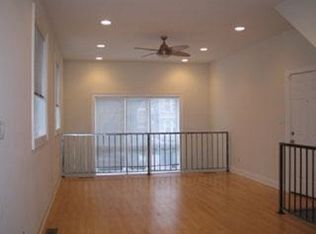 2901 N Richmond St APT 1, Chicago, IL 60618