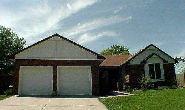 1st image of 337 Oakwood Ct