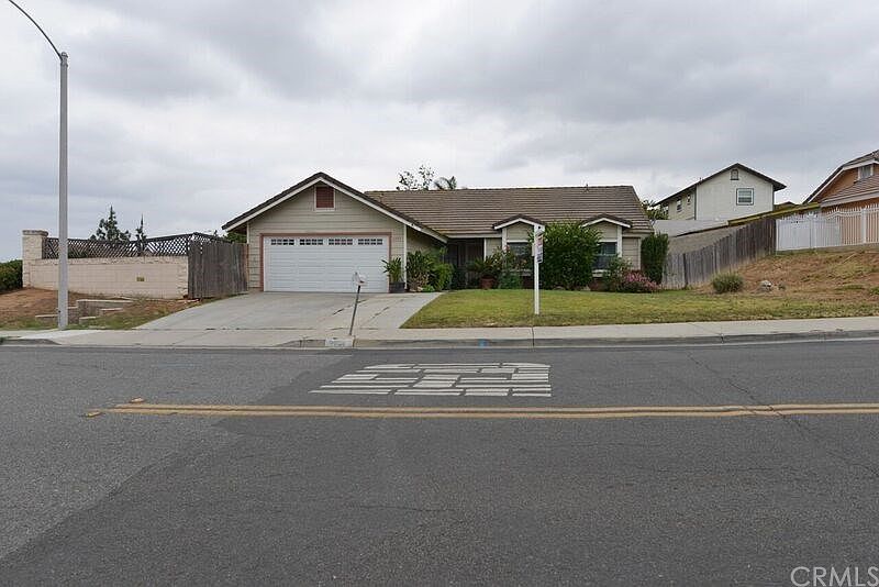 1st image of 6091 Clay St