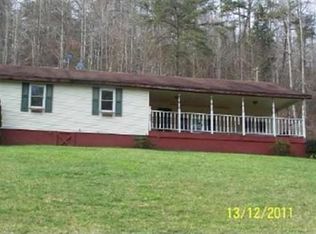 2253 Smith Br, Grayson, KY 41143