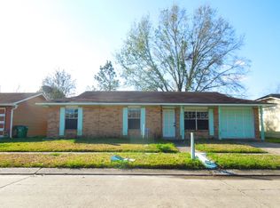 8796 Houma Dr, La Place, LA 70068
