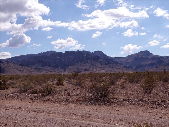 3rd image of Lot 16 W Chemehuevi Road