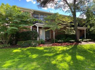 885 N Old Woodward Ave APT 15, Birmingham, MI 48009