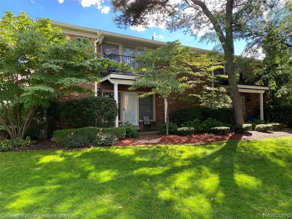 885 N Old Woodward Ave APT 15, Birmingham, MI 48009