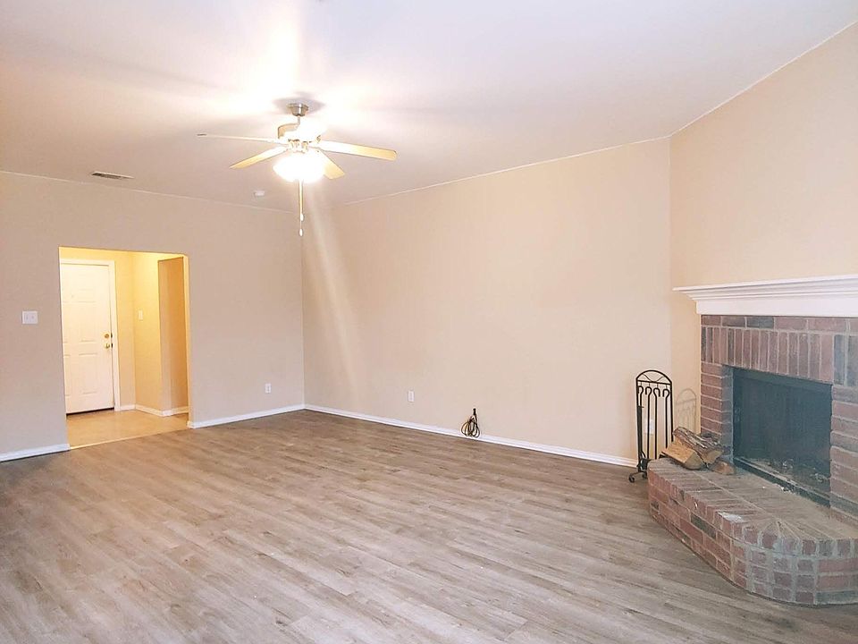 1st image of 2008 Lake Pointe Dr