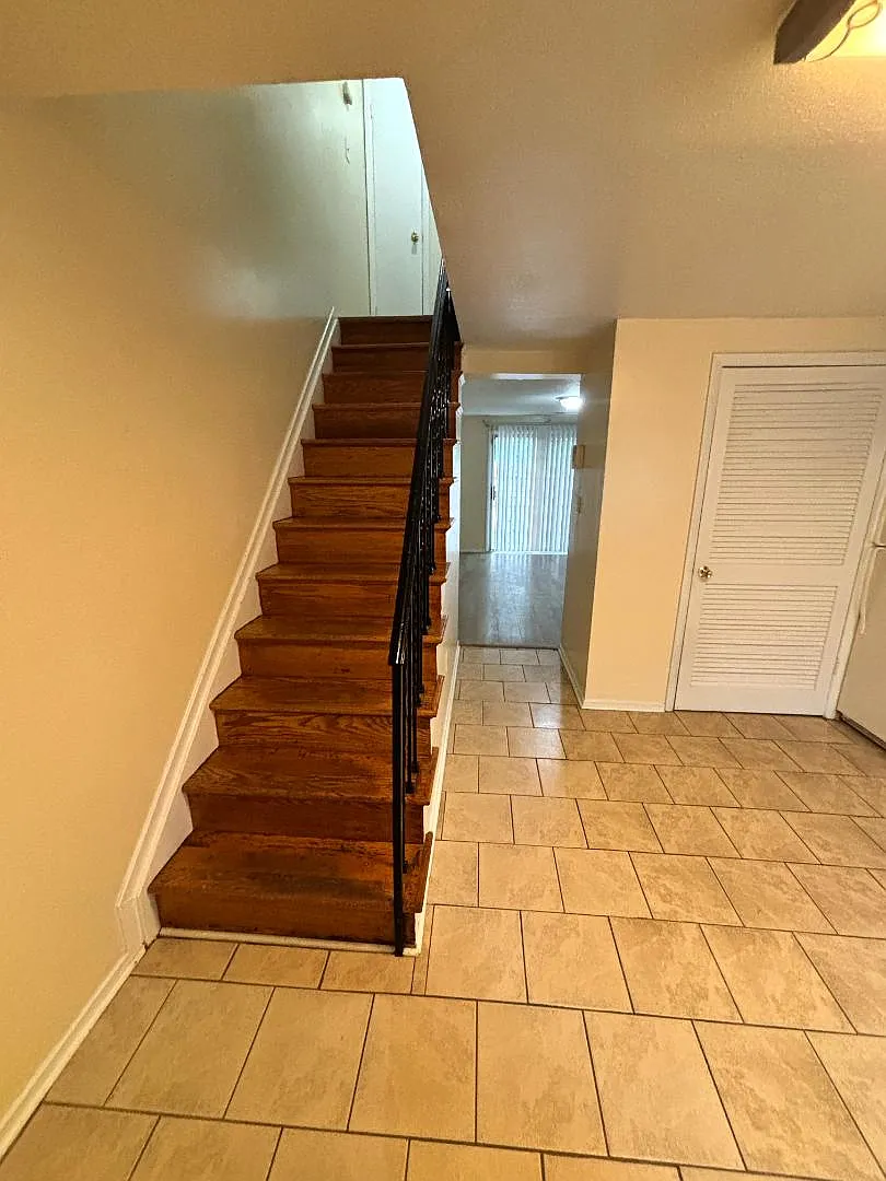 1769 Village Green Dr - 1769 Village Green Drive #Y-82 — Photo 4