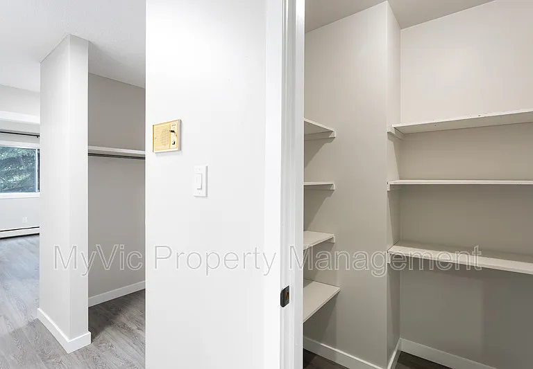 4418 50th St — Photo 12