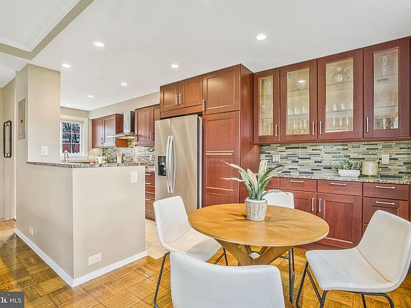 3rd image of 3227 Ravensworth Pl