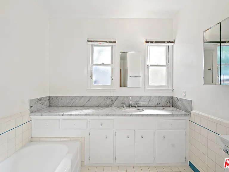 2124 Hillsboro Ave — Photo 16