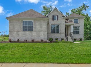 608 Lyndhurst Ct, Clarksville, TN 37043