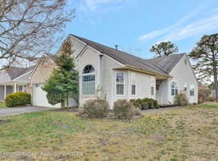 59 Stockport Dr, Toms River, NJ 08757
